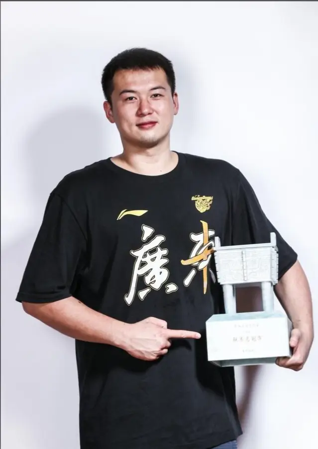 如今赌对了, 曾让他热血 如今赌对了, 曾让他热血