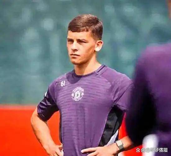 女孩带回酒, 及的模板是